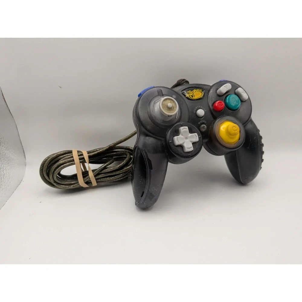 Mad Catz Wired Controller for Nintendo GameCube Ergonomic 5-9ft Cable